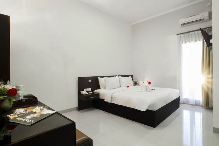 Room 30 of 74