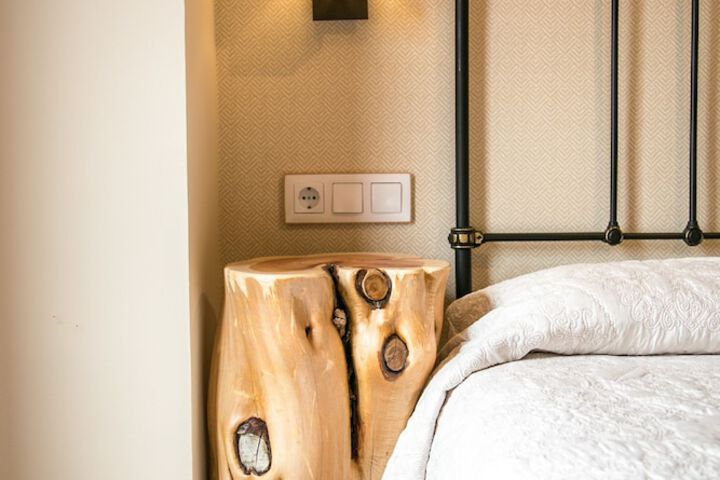 Room 18 of 134