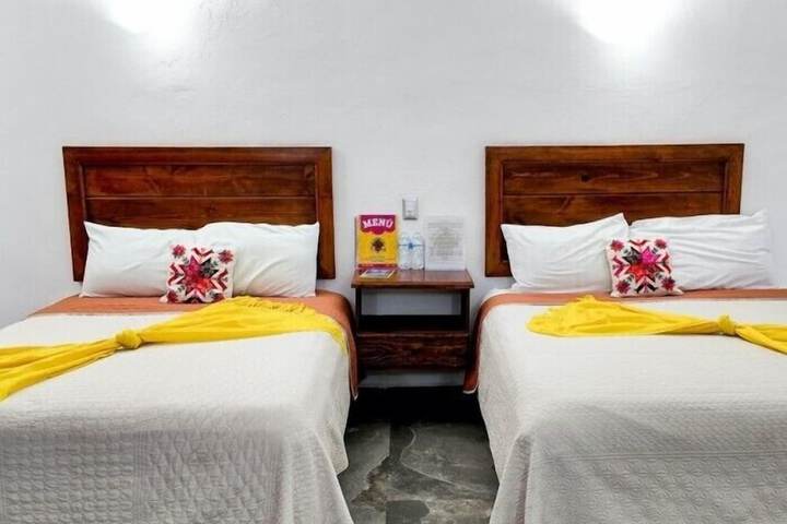 Room 42 of 119
