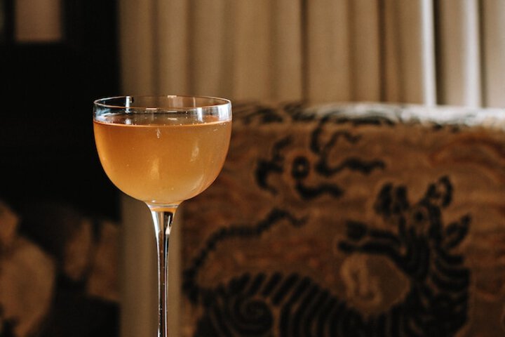 Lounge 94 of 137