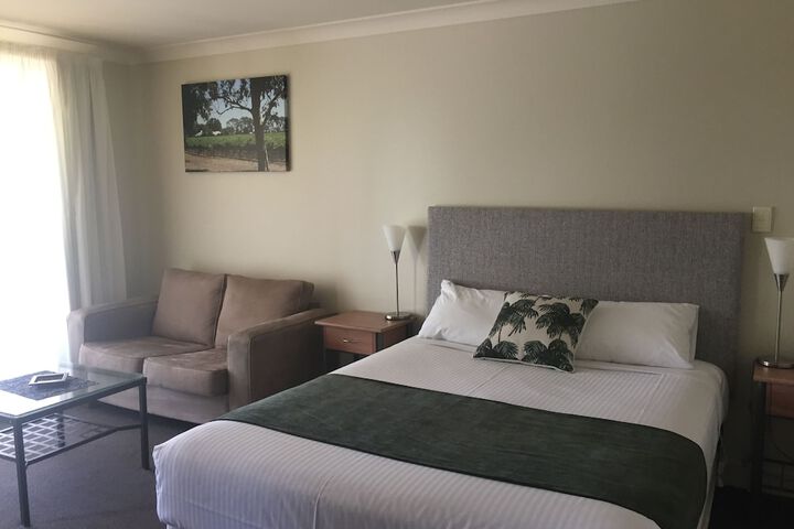 Room 8 of 39