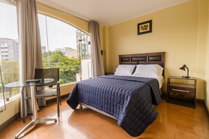 Room 3 of 94