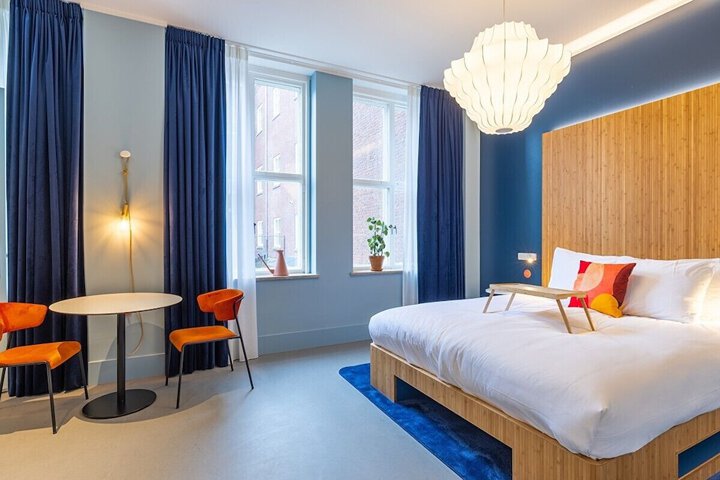 Room 34 of 65