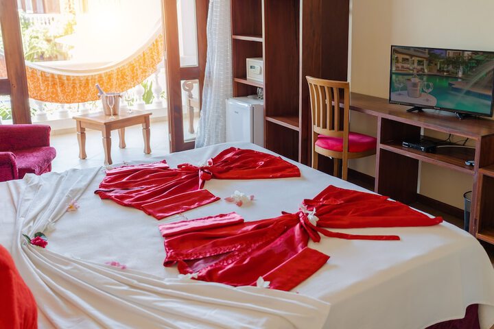 Room 4 of 38