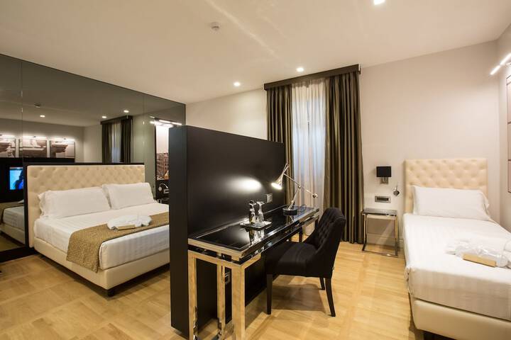 Room 40 of 169