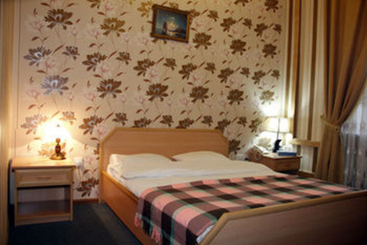 Old Yard Hotel