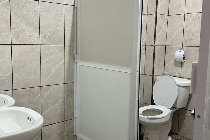 Room 17 of 27