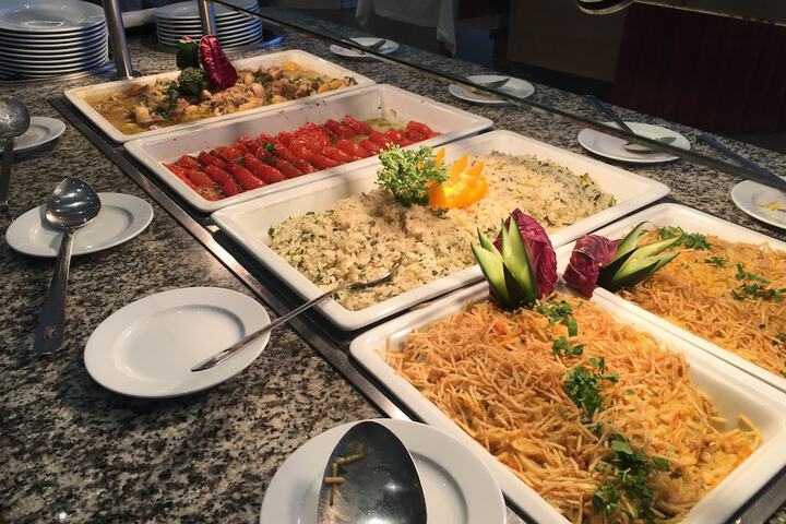 Dining 48 of 60