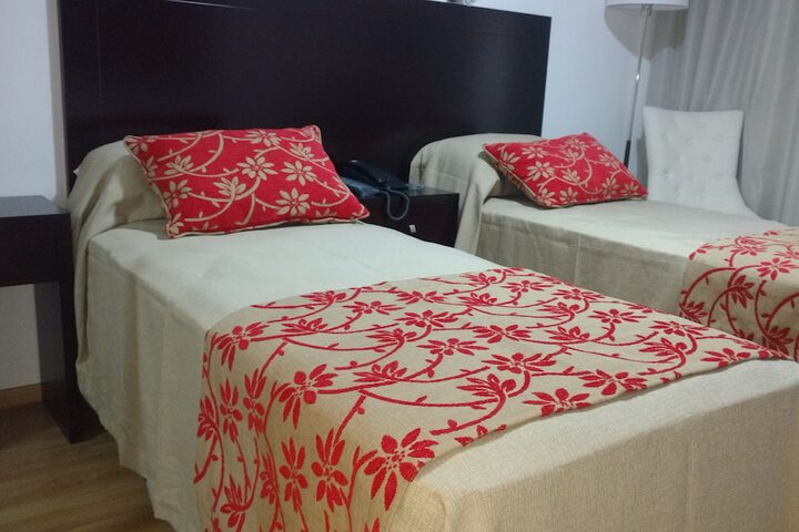 Room 6 of 37