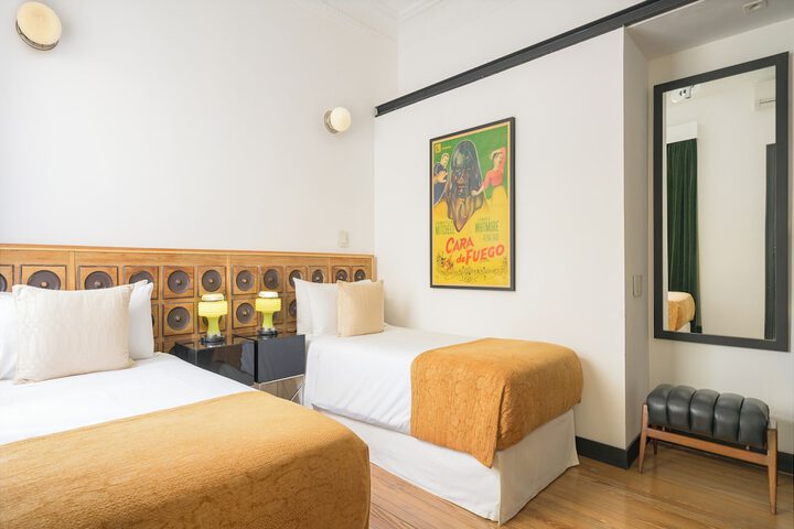 Room 30 of 79