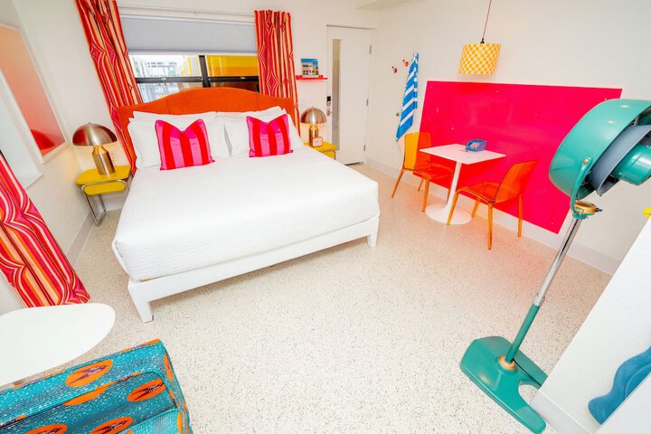 Room 8 of 47