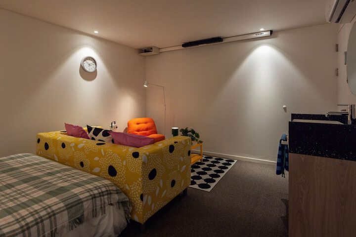 Room 81 of 177
