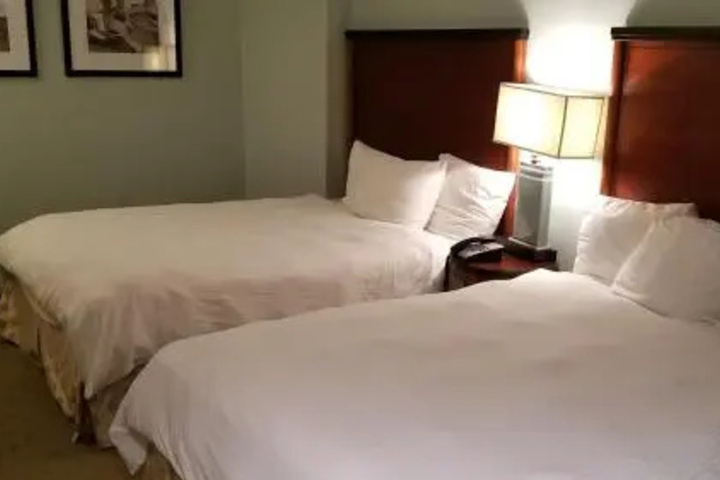 Room 5 of 14