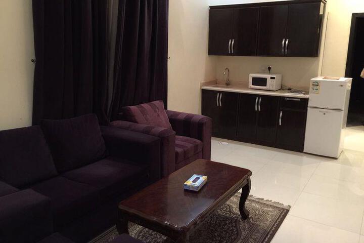 Suite 4 of 5