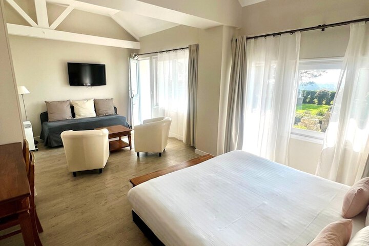 Room 15 of 40