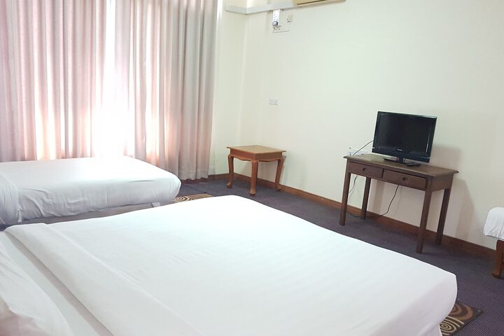 Room 6 of 40