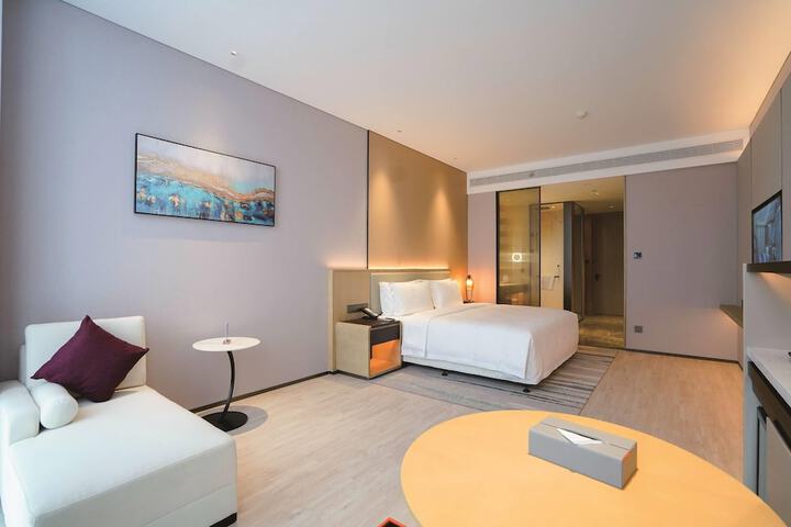 Room 54 of 84
