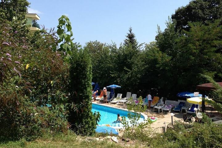 Hotel with Pool