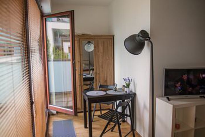 Room 21 of 28