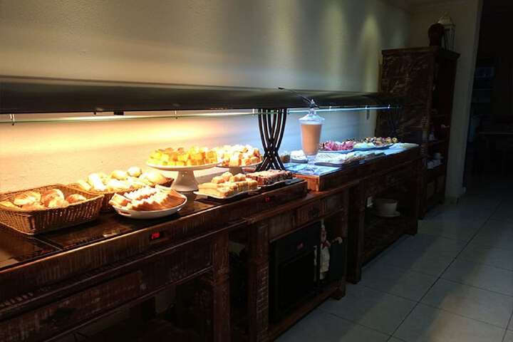 Breakfast/Coffee Service 22 of 33