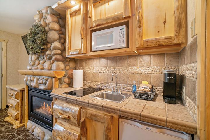 Private kitchenette