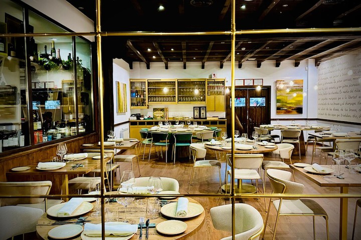 Dining 88 of 122