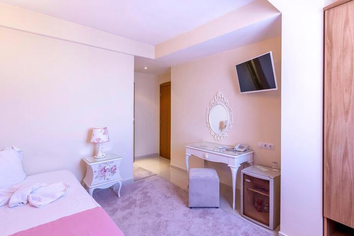 Room 20 of 72