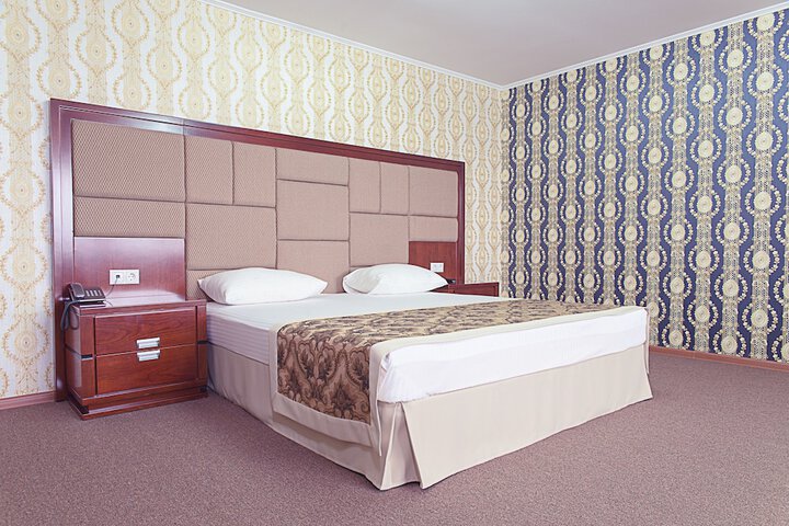 Room 18 of 88