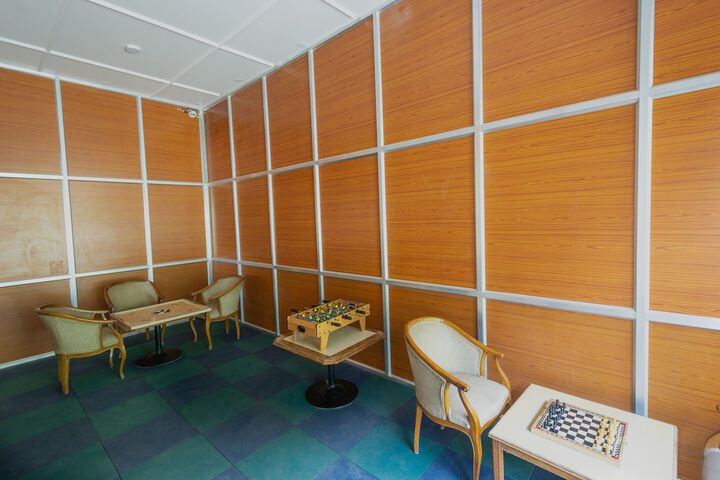Room 46 of 80
