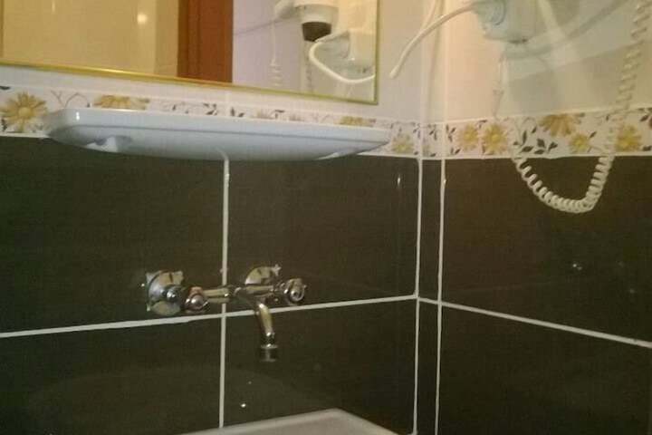Room 14 of 17