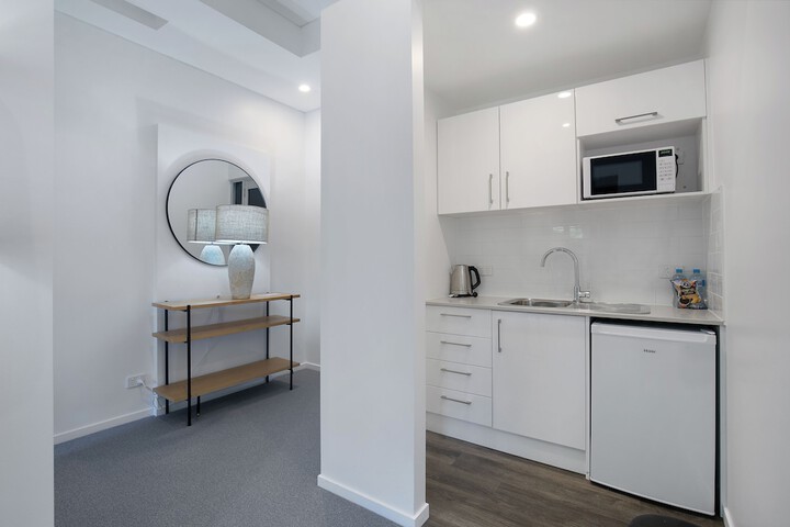 Room 12 of 38