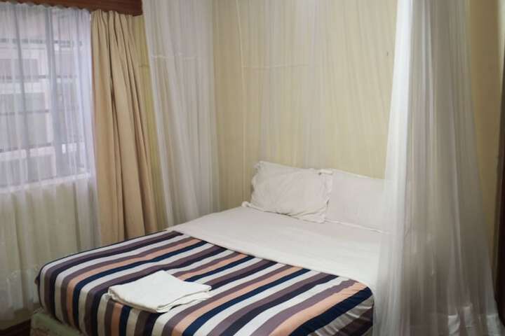 Room 2 of 36