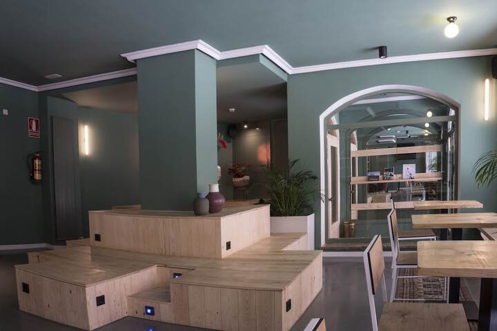 Lounge 55 of 65