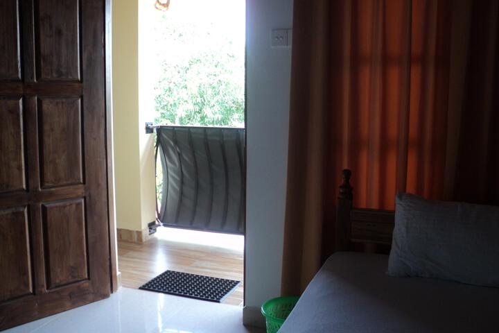 Room 3 of 6