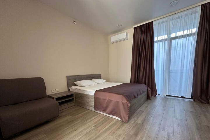 Room 11 of 109