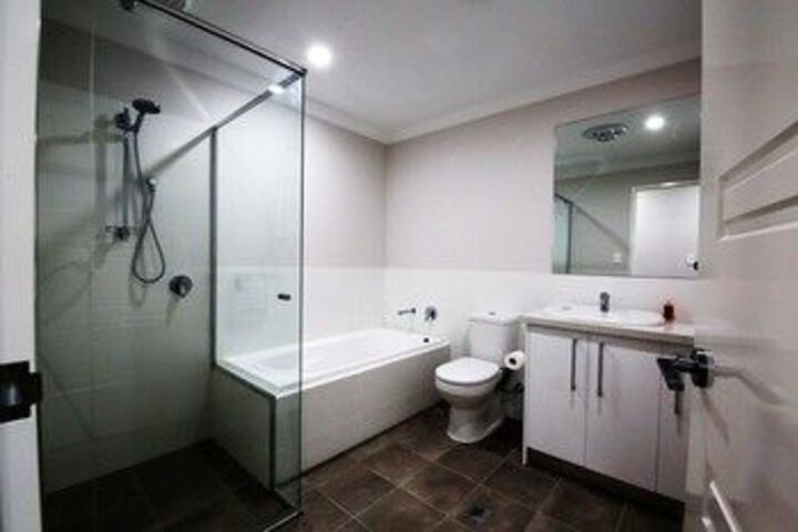 Room 7 of 13