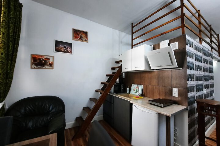 Room 80 of 159