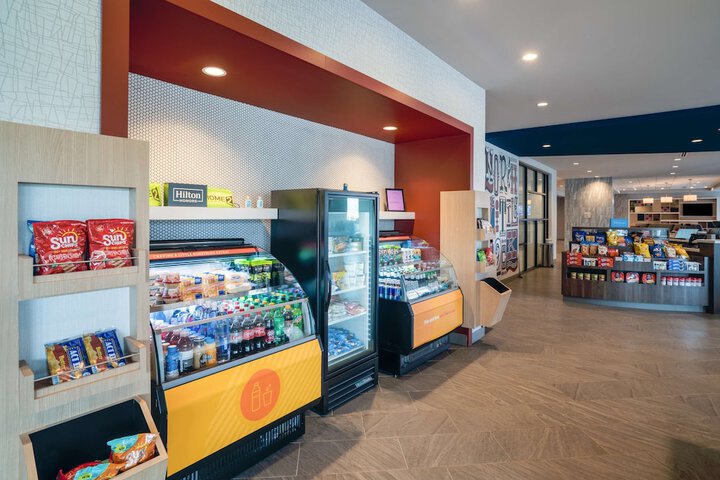 Snack bar
