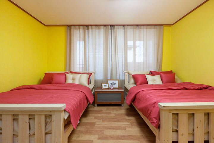 Room 25 of 51