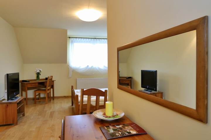 Room 11 of 25