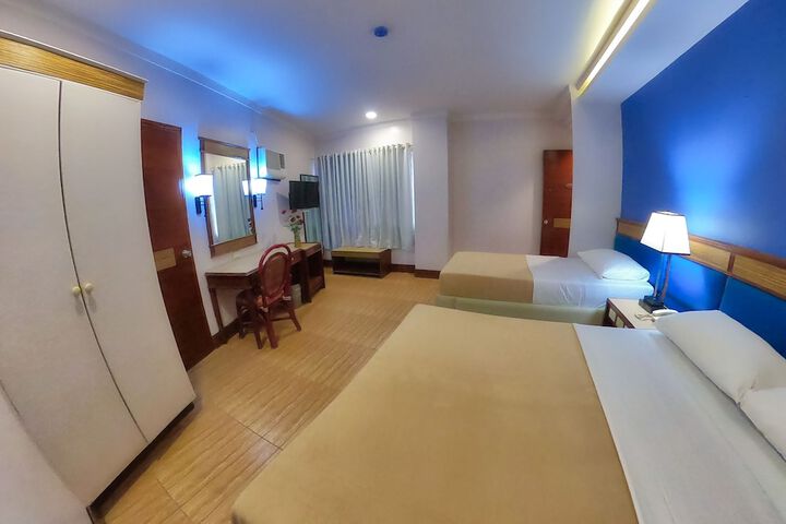 Room 14 of 38