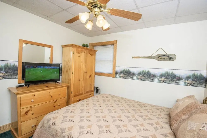 Room 3 of 18
