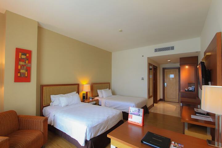 Room 28 of 85