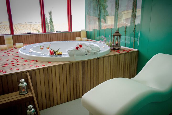 Spa 36 of 72
