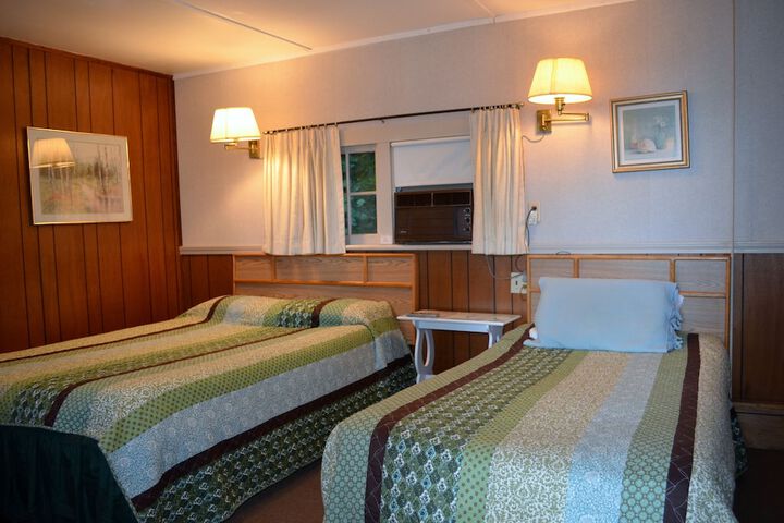 Room 10 of 61