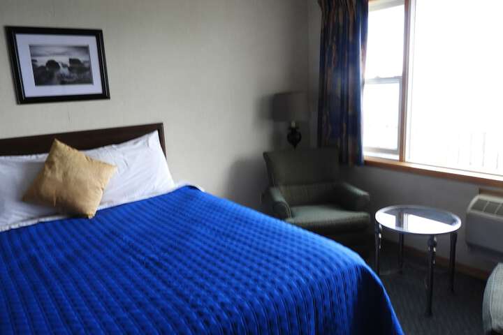 Room 15 of 115
