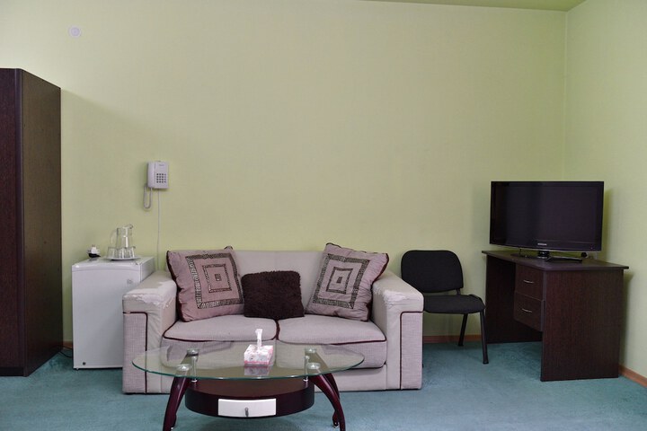 Room 13 of 30