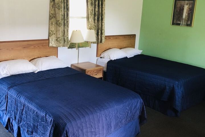 Room 9 of 14