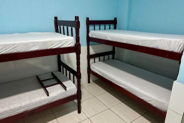 Room 27 of 85