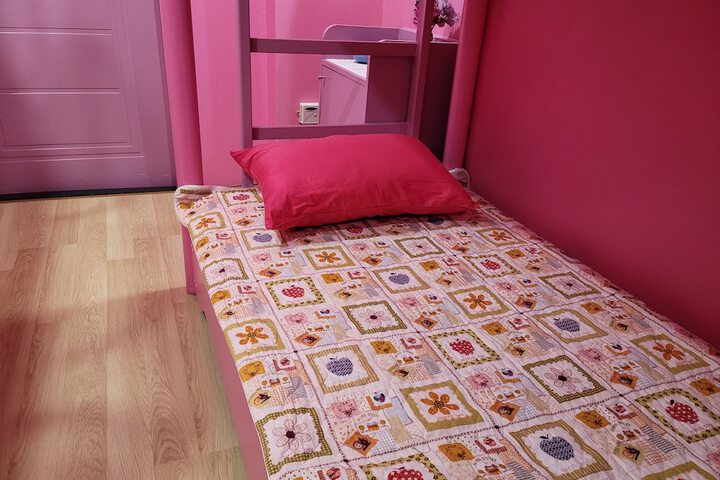 Room 10 of 131